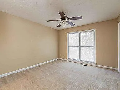 4 Effingham Ct — Photo 12
