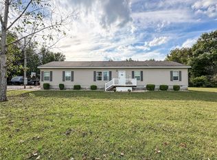 1259 N Wakefield Rd, Noble, IL 62868