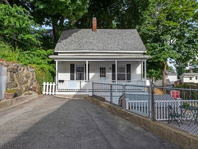 13 1/2 Prospect St, Beverly, MA, 01915