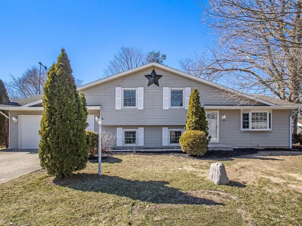 54409 Faye Dr, Osceola, IN 46561