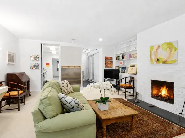 50 East 83rd Street image 1 of 11