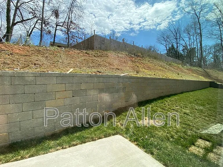 45 Hamrick Dr — Photo 23