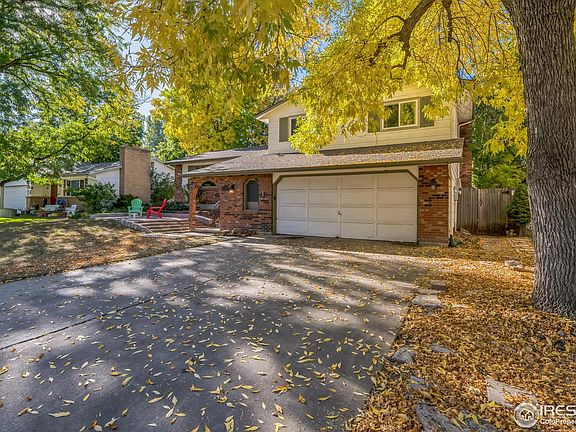 2nd image of 825 Cambridge Dr