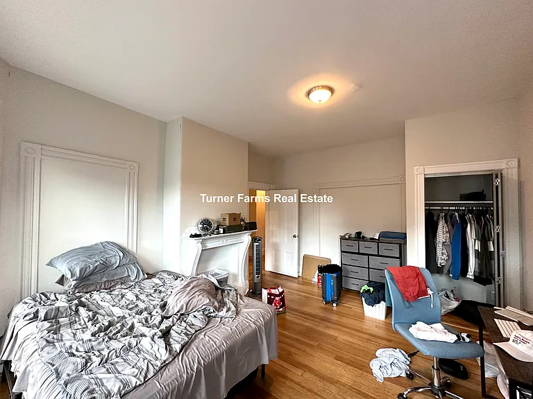 158 Boston St #2F — Photo 8