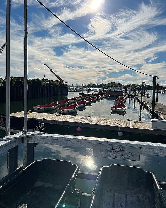 1st image of 551-553 City Island Ave