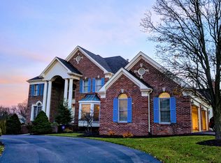 966 Kingscove Ct, Chesterfield, MO 63017