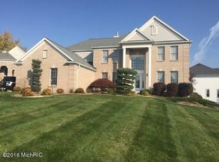 7374 Kings Crossing Ct SE, Caledonia, MI 49316