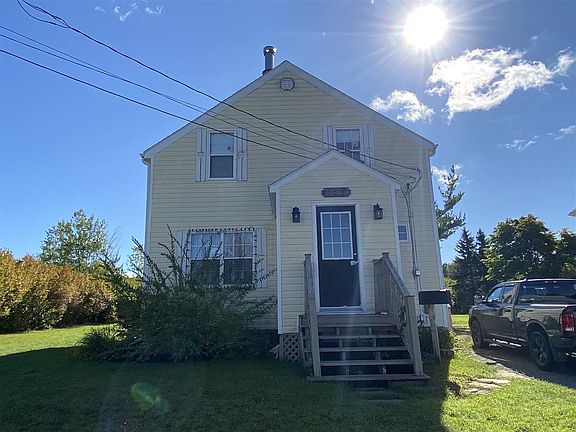 3rd image of 397 Shelburne St