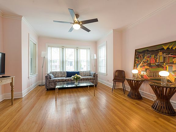 2nd image of 1022 Dewey Ave
