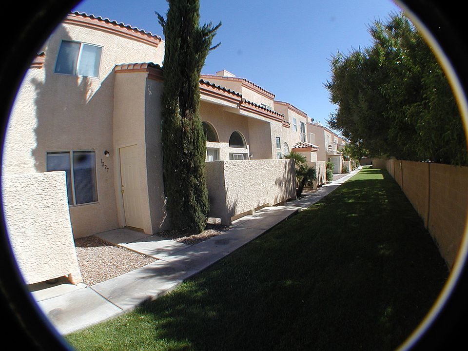 Front yard/entrance