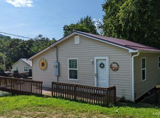 49 Signal View Dr, Marion, NC 28752