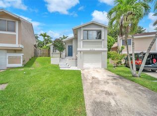 21611 SW 98th Pl, Cutler Bay, FL 33190
