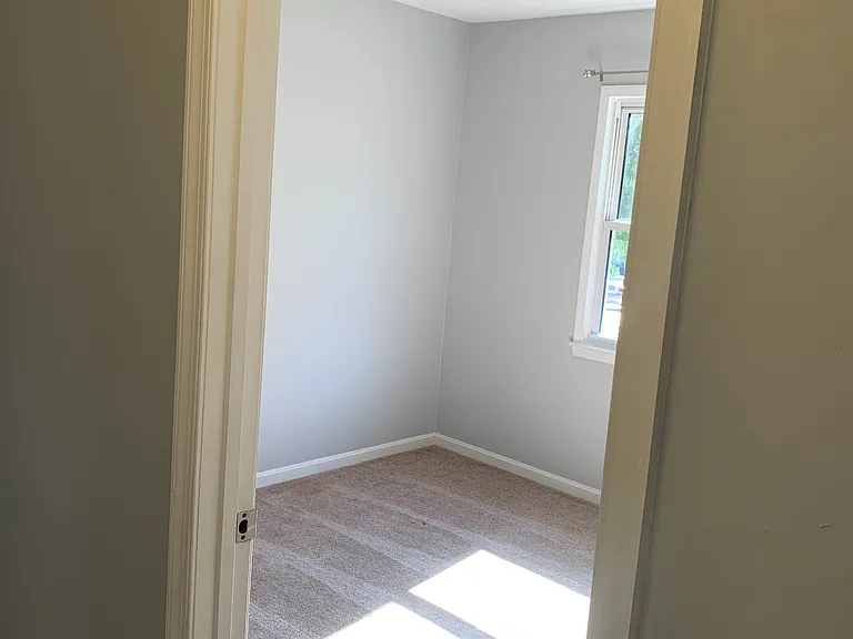 347 Green Meadows Dr — Photo 16