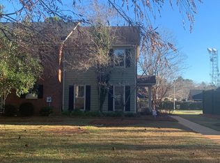 828 Partridge Dr, Albany, GA 31707
