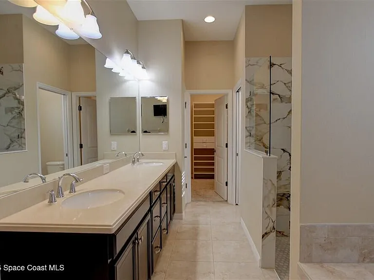 8810 Napolo Dr — Photo 22