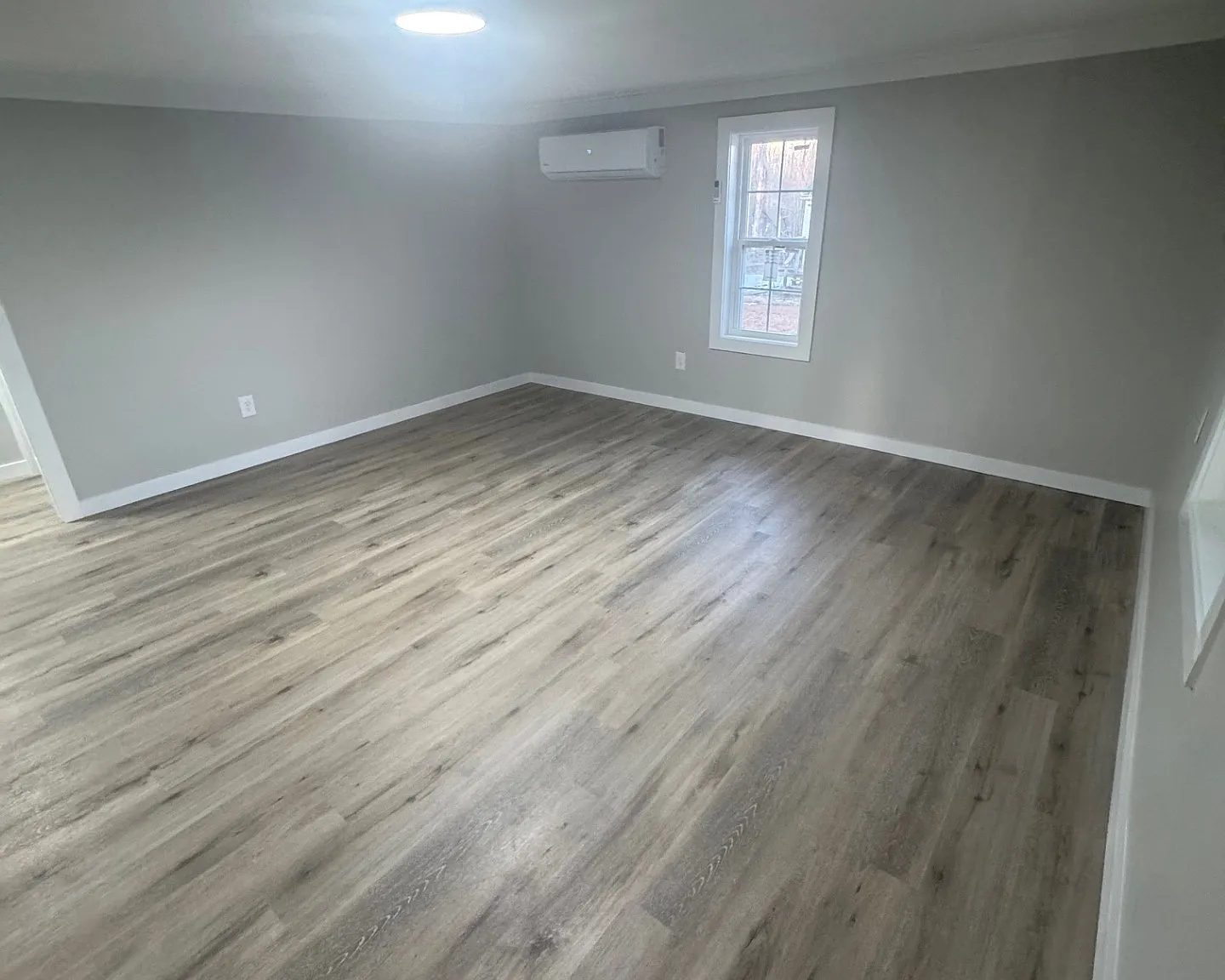 201 Adams - 1 — Photo 2