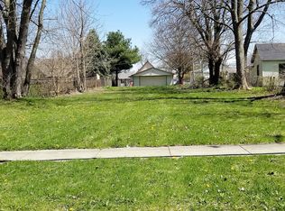 214 S H St, Tilton, IL 61833