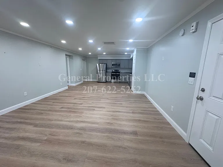 9 Beech St #5 — Photo 11