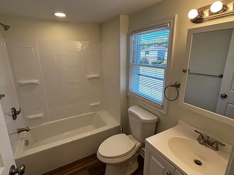 517 Aiken Ave #523 — Photo 8