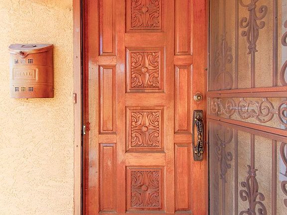 4th image of 9909 Mesa Arriba Ave NE