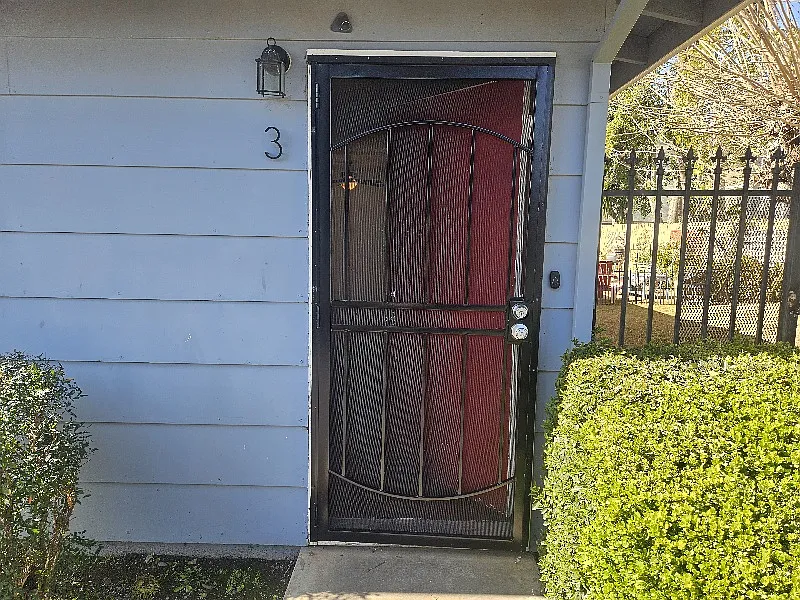 5764 Nina Way APT 3 photo 1