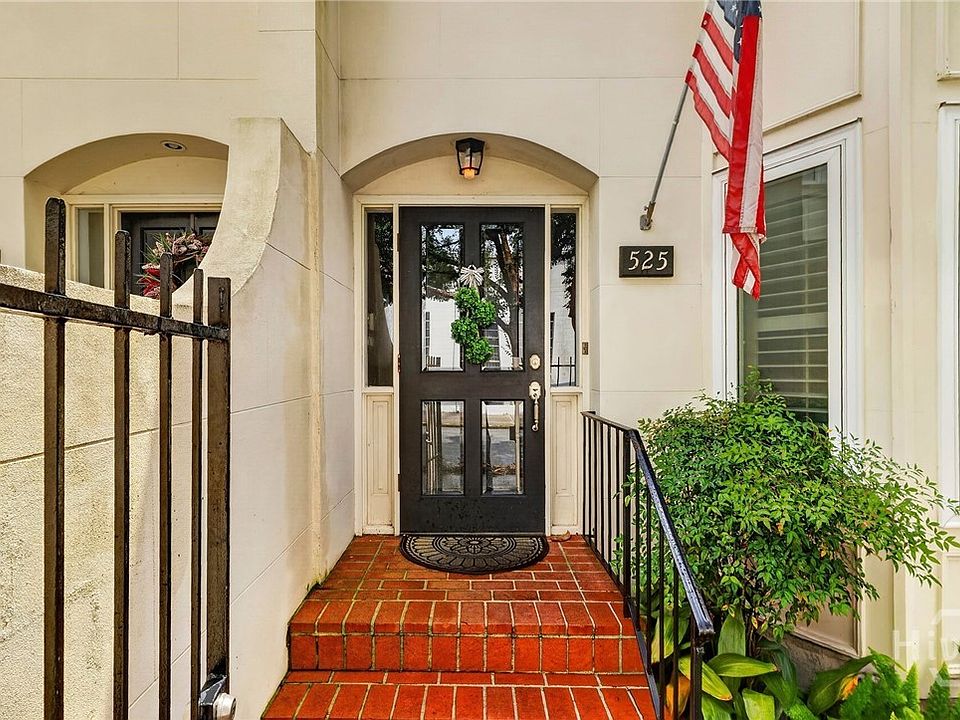 1st image of 525 E Broughton Street