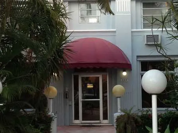 215 30th St APT 2, Miami Beach, FL 33140