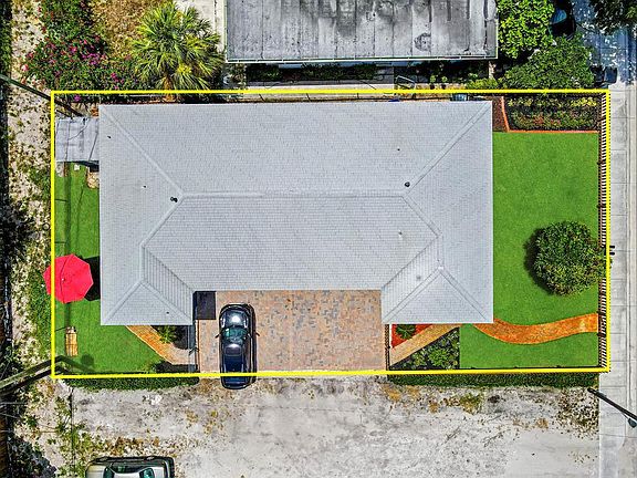 3rd image of 1430 N J Street #1
