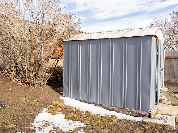shed
