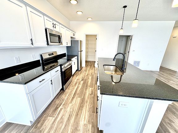 5th image of 2551 Barnabas Ln #2773PARK