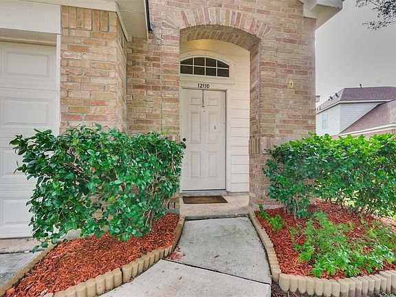 2nd image of 12110 English Brook Cir