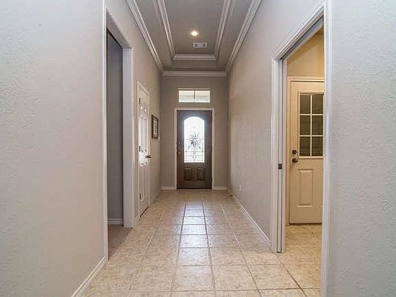 2nd image of 420 S Oaks Dr