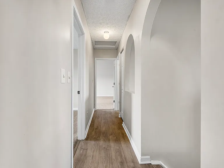 328 Regency Ave — Photo 6