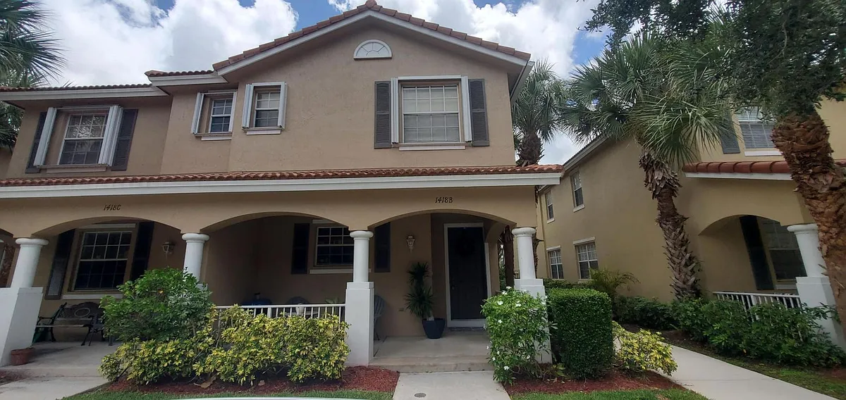 Building Photo - 1418 W Wickham Cir #B