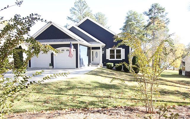 1st image of 101 Waterford Dr