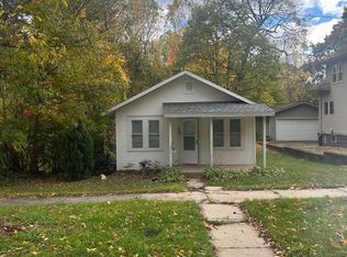 808 Clay St, Niles, MI 49120