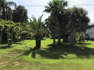 2520 Rose Ave, Saint James City, FL 33956