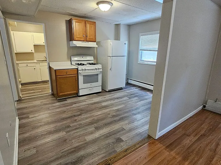 514 Hanover St — Photo 21