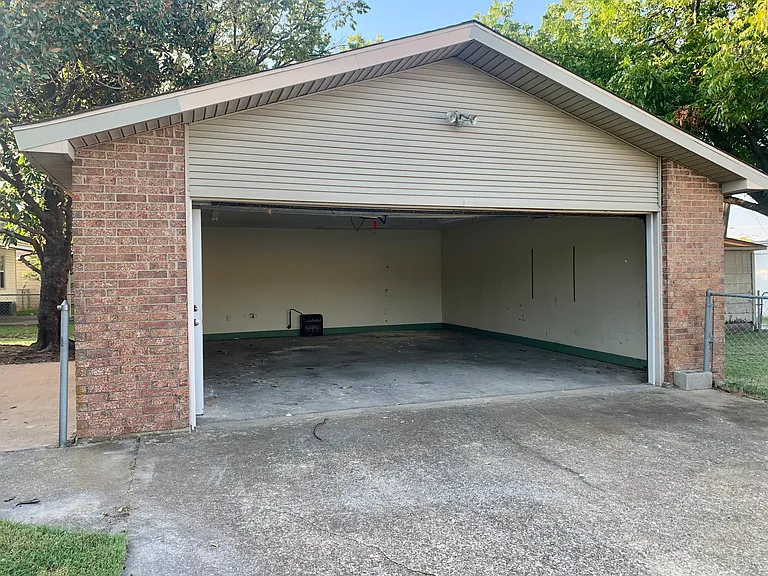 226 Tolbert Ave — Photo 15
