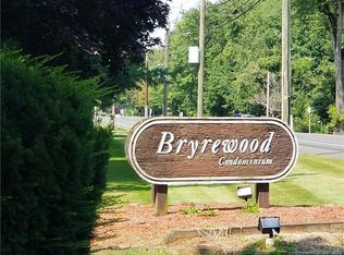 710 Twin Circle Dr UNIT 710, South Windsor, CT 06074