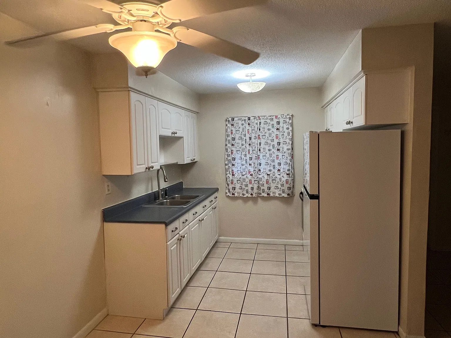 Cozy & Affordable Rental in a Convenient Fort Lauderdale Location — Photo 3