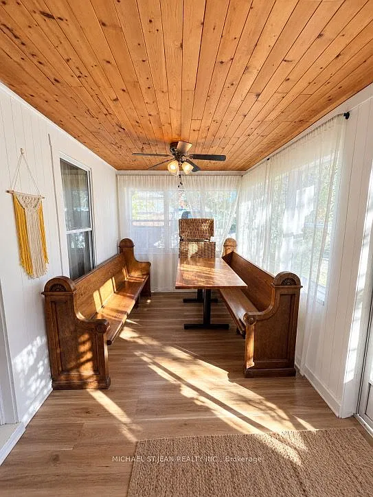 3 bed, $2,300 — Photo 2