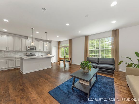 2nd image of 2706 Blakely Ln #2706