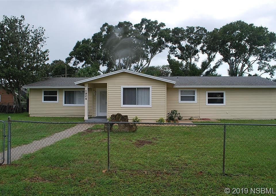 1st image of 1904 Sabal Palm Dr
