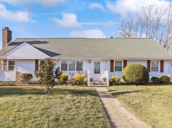 9 Arbor Way