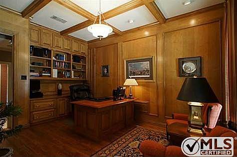 5th image of 906 Parkview Ln