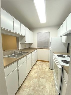 3rd image of 15222 10th Ave SW #134