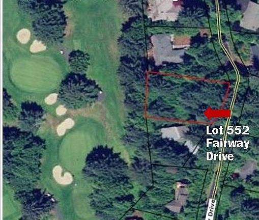 2nd image of 552 Fairway Dr