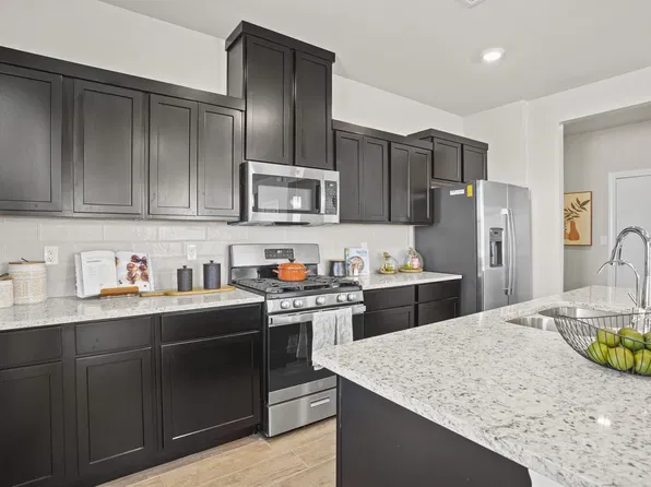 1633 Tony Harper St, El Paso, TX 79928