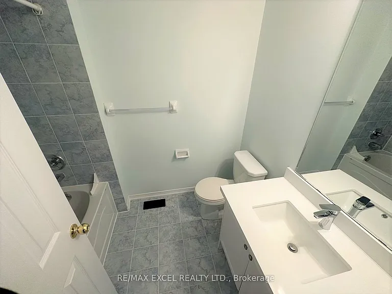 588 Hoover Park Dr — Photo 14